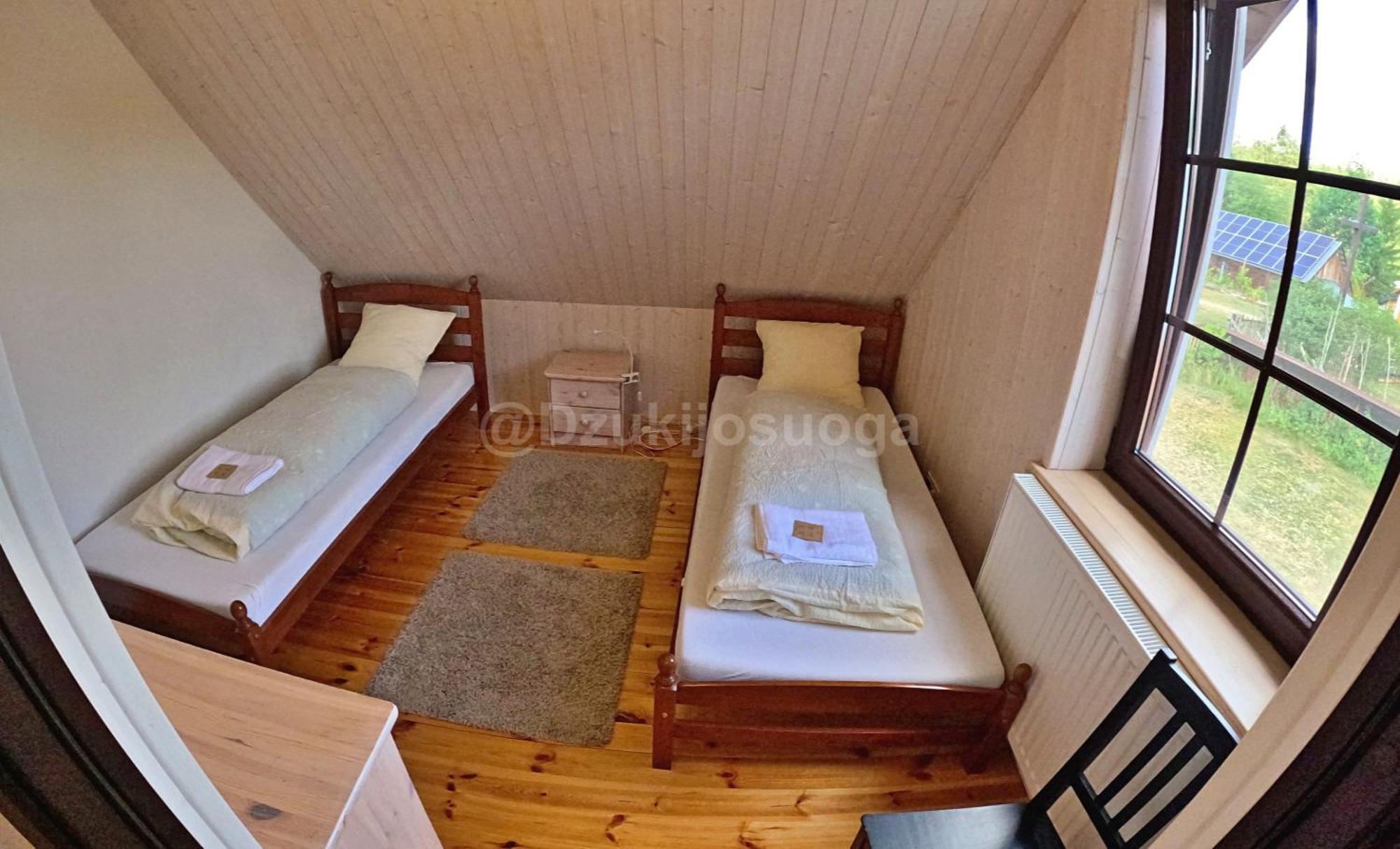 Hostal Dzukijos Uoga Virsurodukis Exterior foto