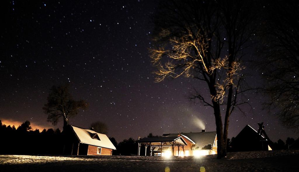 Hostal Dzukijos Uoga Virsurodukis Exterior foto